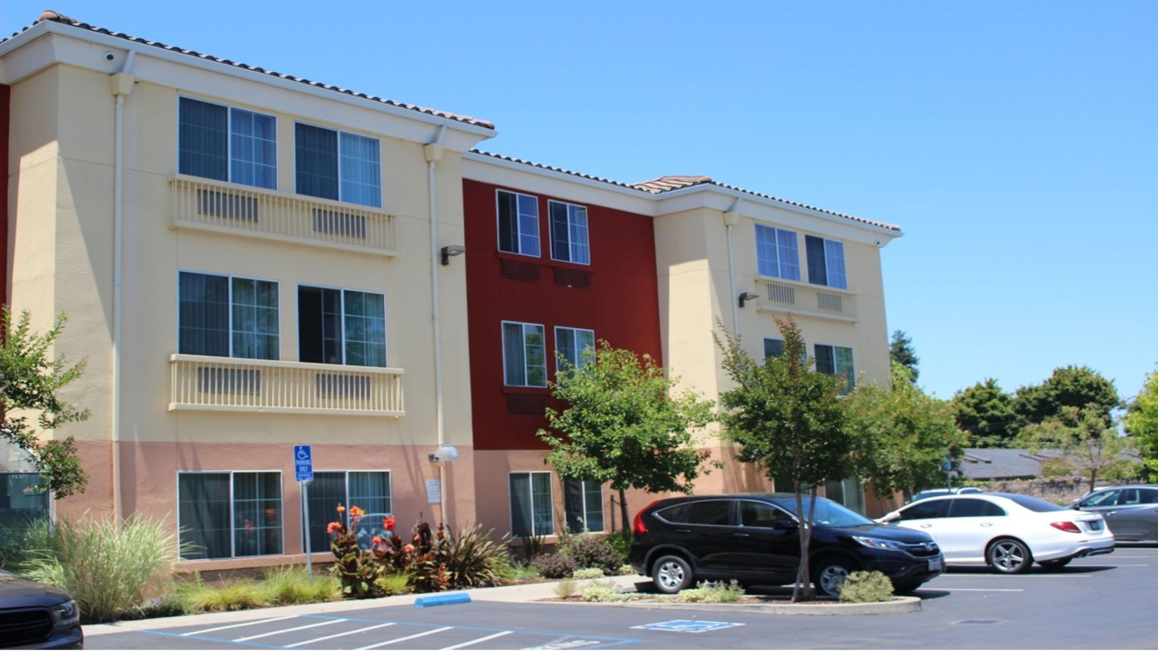 Holiday Inn Express Berkeley, An Ihg Hotel Exterior photo